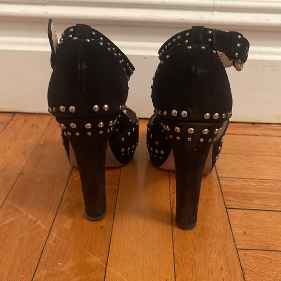 Prada studded peep toe studded sandal heel - Picture 3 of 5